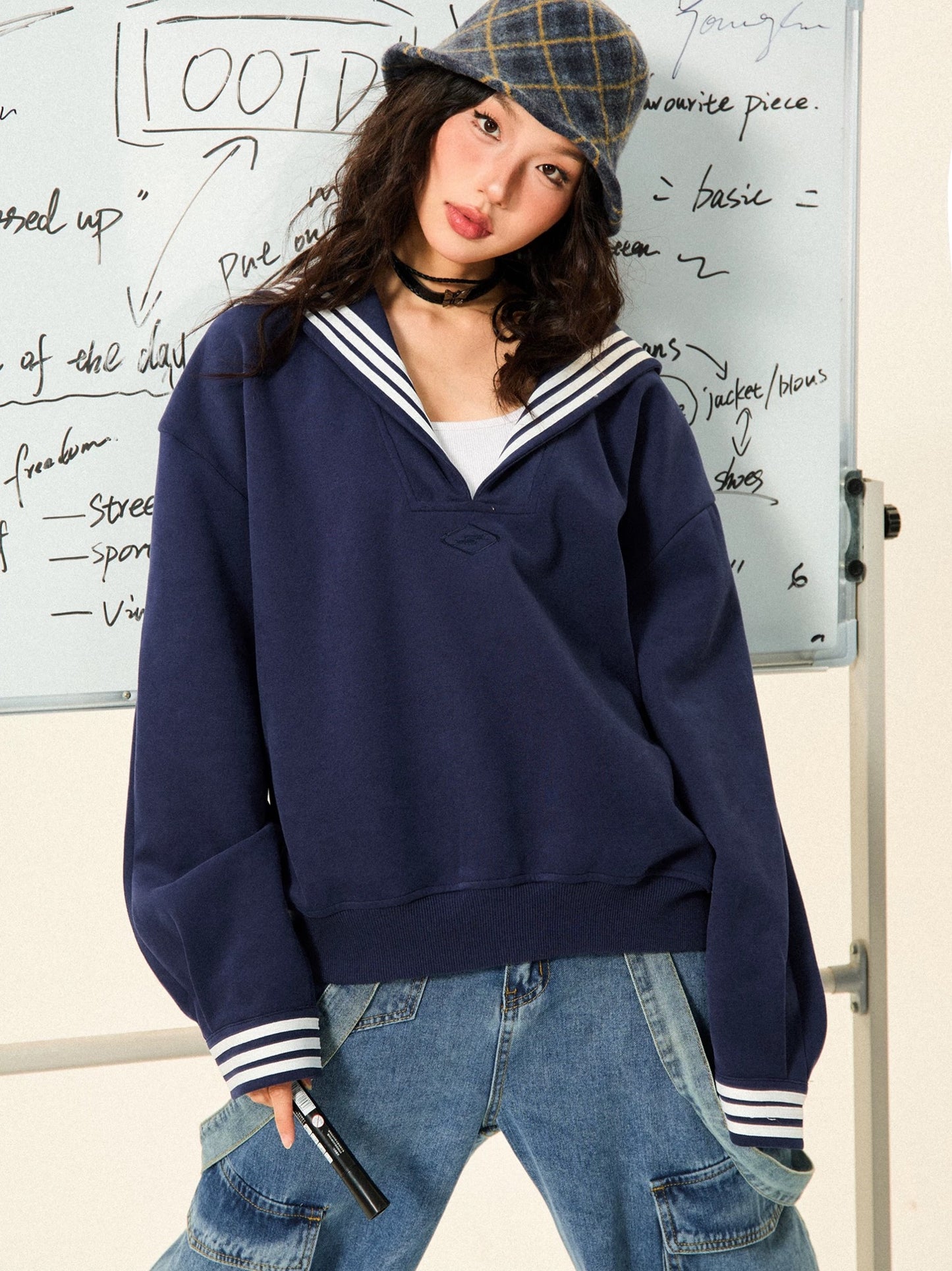 Sailor sweatshirt by YOUNG STAGE