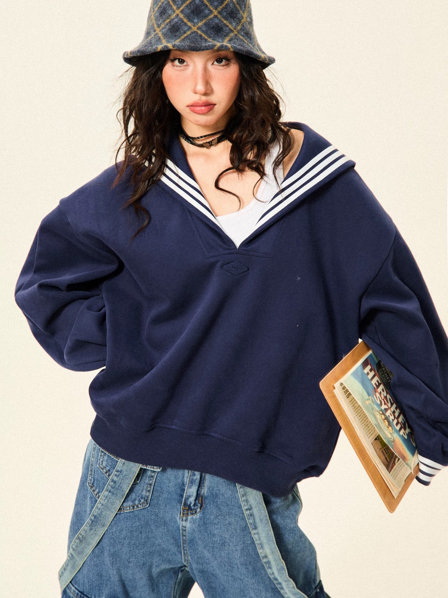 Sailor sweatshirt by YOUNG STAGE