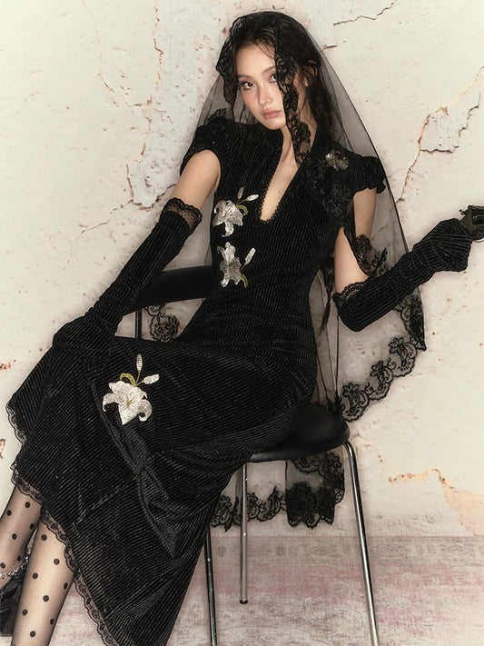 Embroidered Lily Qipao by PeachLust